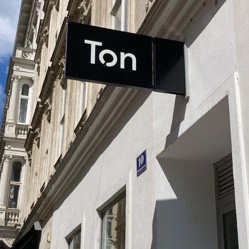 TON - light protrusion