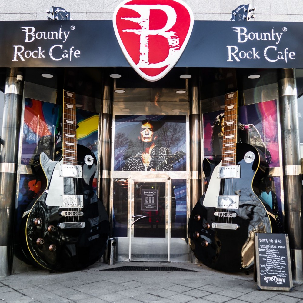 Bounty Rock Cafe - interior and exterior