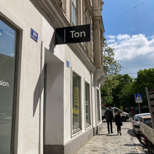 TON - light protrusion